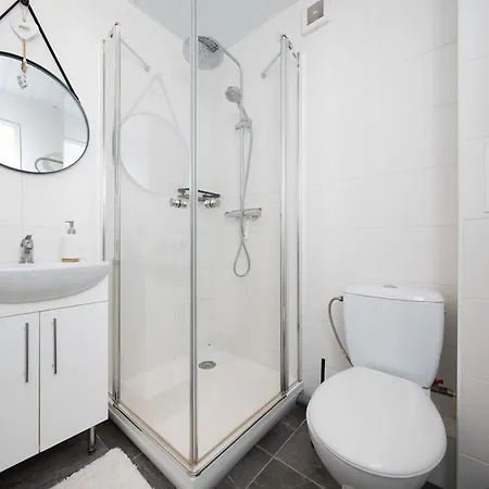 Cozy In Kristiine With Free Parking Reval