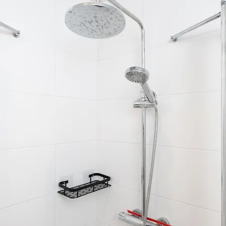Apartment Cozy In Kristiine With Free Parking